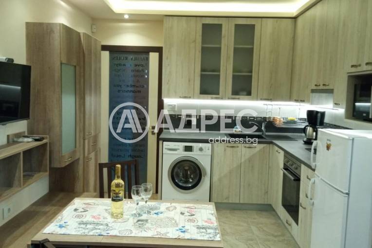 Двустаен апартамент, Варна, Нептун, 695367, Снимка 1