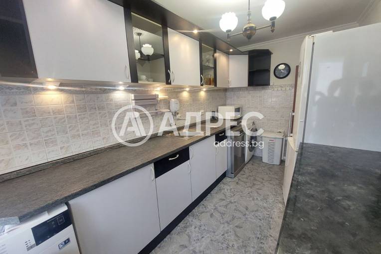 Тристаен апартамент, Бургас, Център, 683368, Снимка 2