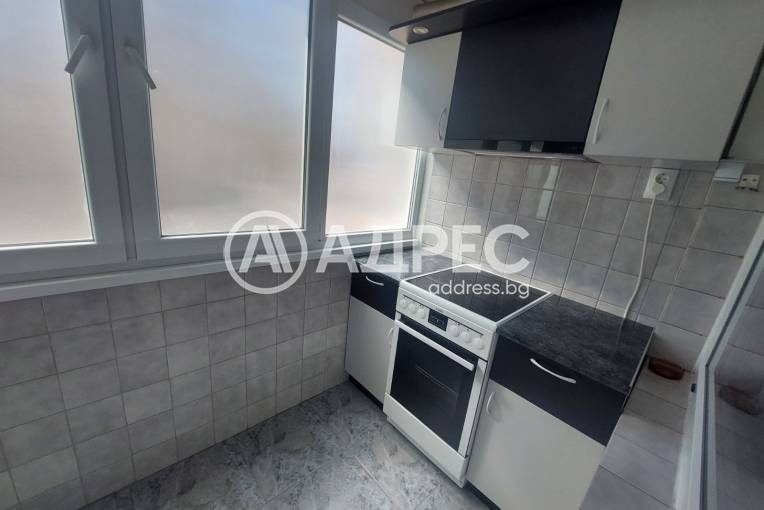 Тристаен апартамент, Бургас, Център, 683368, Снимка 3