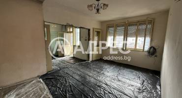 Тристаен апартамент, Хасково, Овчарски, 684369