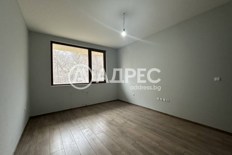 Двустаен апартамент, София, Карпузица, 678370, Снимка 1