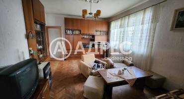 Етаж от къща, Ямбол, 682370, Снимка 2