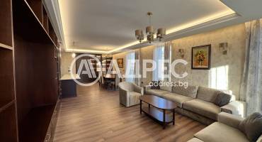 Тристаен апартамент, София, Лозенец, 680371, Снимка 1