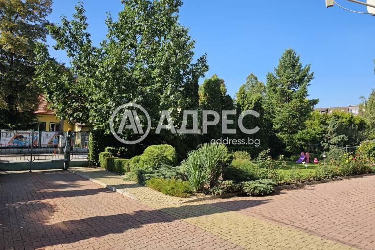 Тристаен апартамент, София, Витоша, 664376, Снимка 1