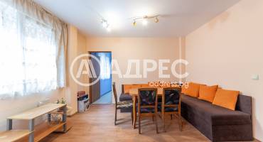 Тристаен апартамент, Варна, Базар "Левски", 672377, Снимка 1