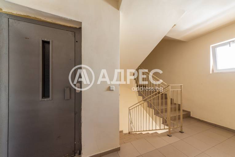 Тристаен апартамент, Варна, Базар "Левски", 672377, Снимка 12