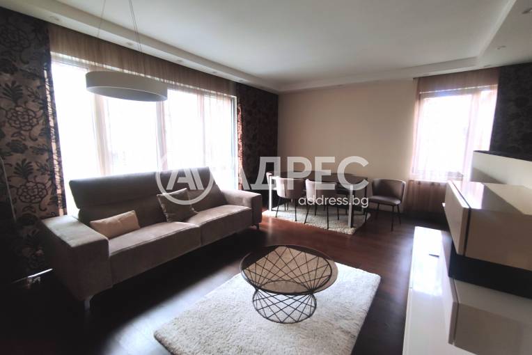 Тристаен апартамент, София, Лозенец, 679377, Снимка 1