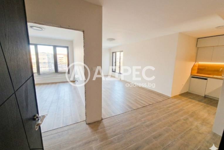 Двустаен апартамент, Пловдив, Остромила, 686378, Снимка 2