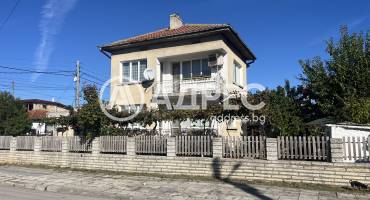 Къща/Вила, Балчик, Левски, 672379, Снимка 1