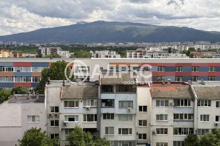 Двустаен апартамент, София, Обеля 2, 695380, Снимка 1