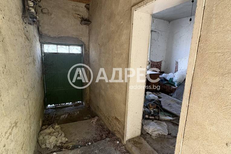 Къща/Вила, Велики Преслав, 672383, Снимка 2