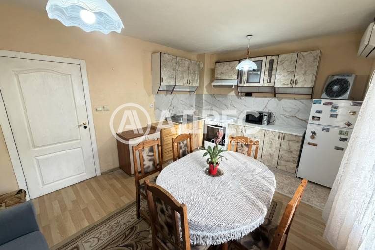 Двустаен апартамент, Варна, Колхозен пазар, 686383, Снимка 1