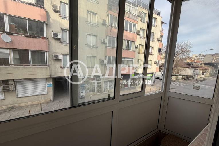 Двустаен апартамент, Варна, Колхозен пазар, 686383, Снимка 13