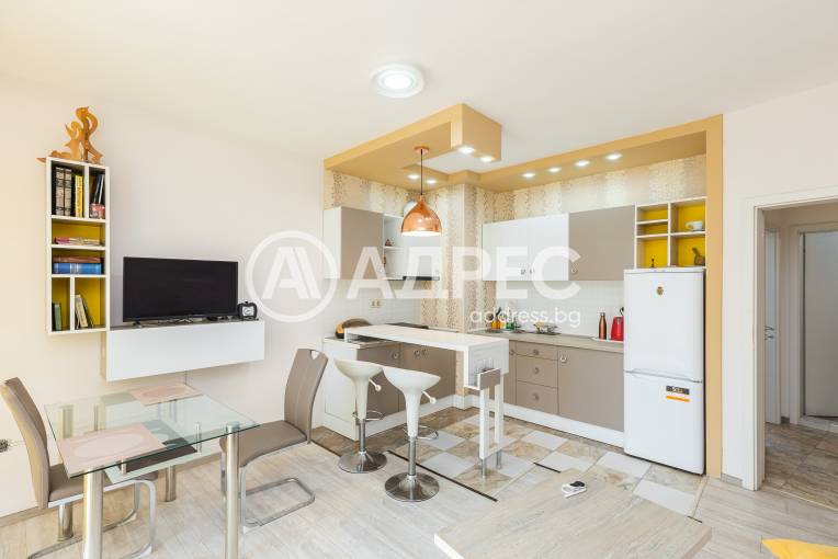 Двустаен апартамент, Варна, Трошево, 667384, Снимка 2