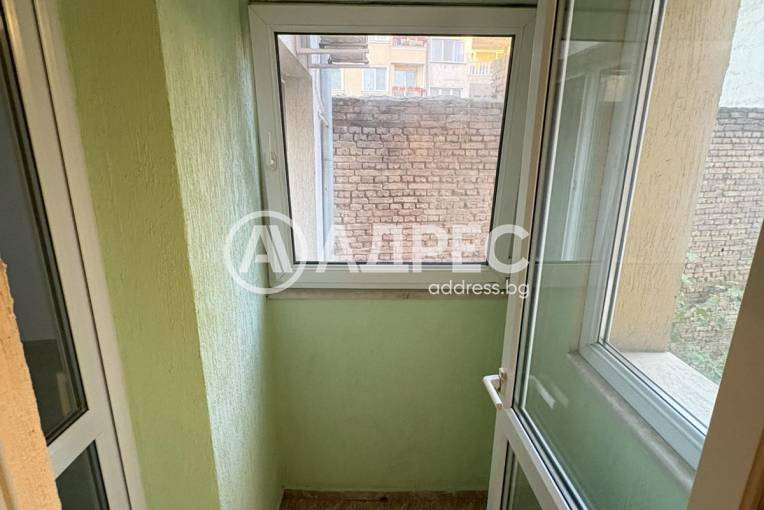 Двустаен апартамент, Варна, Колхозен пазар, 673385, Снимка 2