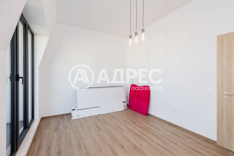 Многостаен апартамент, Варна, к.к. Св.Св. Константин и Елена, 682385, Снимка 15