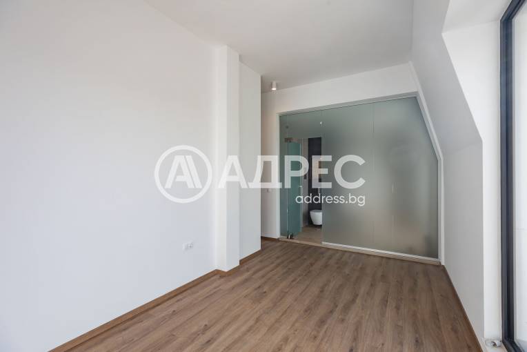 Многостаен апартамент, Варна, к.к. Св.Св. Константин и Елена, 682385, Снимка 23