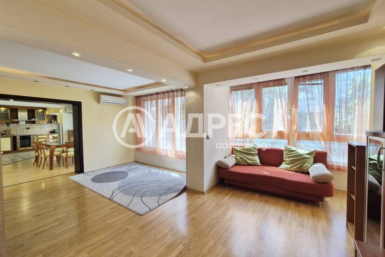 Тристаен апартамент, Варна, Спортна зала, 699386, Снимка 14