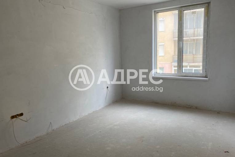 Многостаен апартамент, Добрич, Център, 667387, Снимка 3