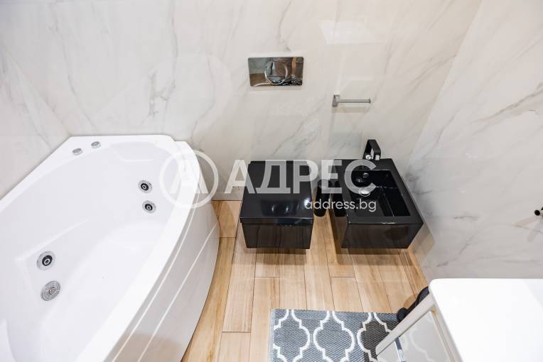 Многостаен апартамент, Варна, Център, 674387, Снимка 17