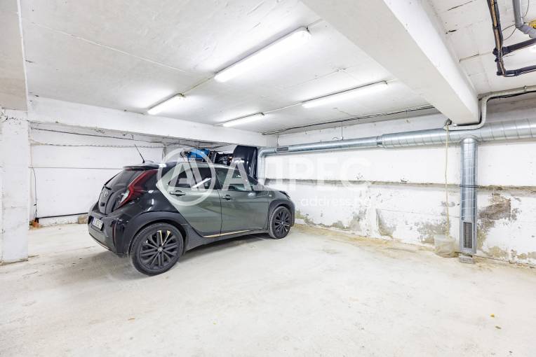 Многостаен апартамент, Варна, Център, 674387, Снимка 32