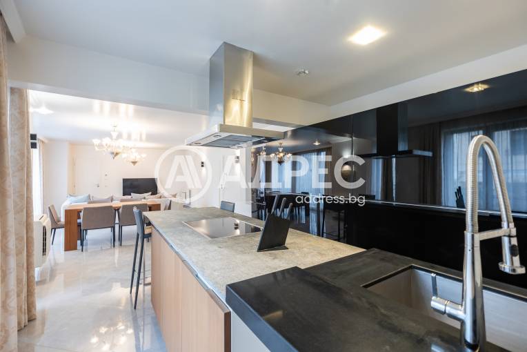 Многостаен апартамент, Варна, Център, 674387, Снимка 9