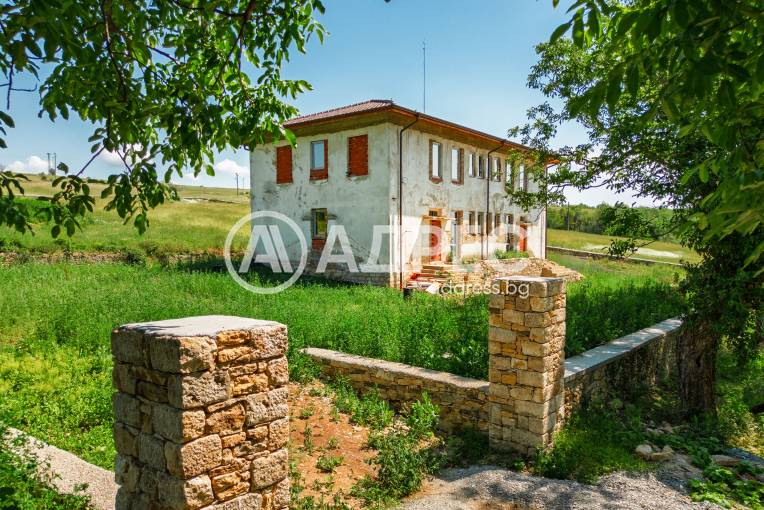 Къща/Вила, Деветаки, 657389, Снимка 2