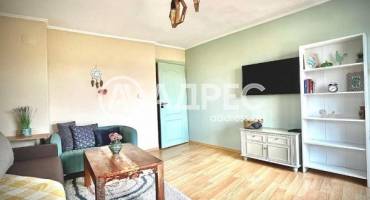 Етаж от къща, Велико Търново, Стара част, 678390, Снимка 1