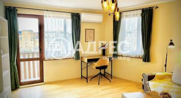 Етаж от къща, Велико Търново, Стара част, 678390, Снимка 7