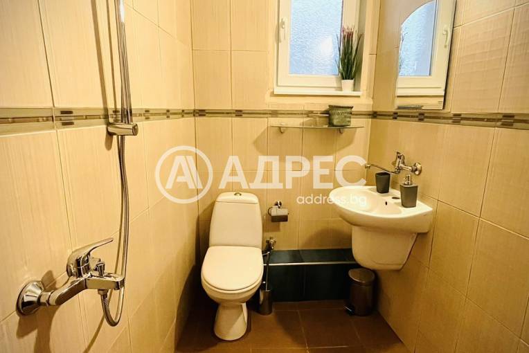 Етаж от къща, Велико Търново, Стара част, 678390, Снимка 10