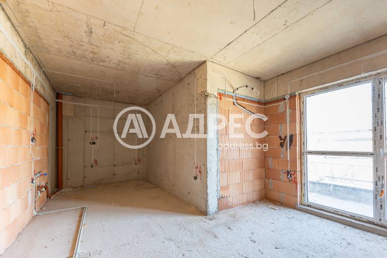 Двустаен апартамент, Варна, Цветен квартал, 686391, Снимка 1