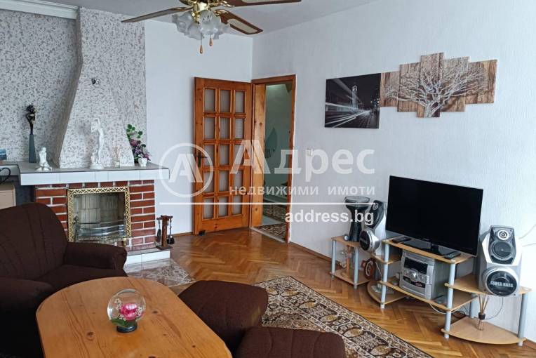 Многостаен апартамент, Благоевград, Широк център, 604392, Снимка 1