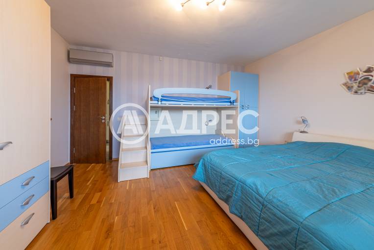 Тристаен апартамент, Варна, к.к. Св.Св. Константин и Елена, 647394, Снимка 9