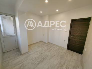 Тристаен апартамент, Велико Търново, Акация, 688394, Снимка 1