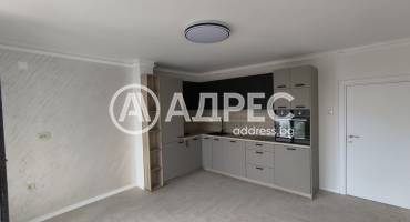 Тристаен апартамент, Варна, Автогара, 701394, Снимка 1