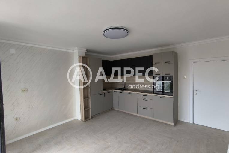 Тристаен апартамент, Варна, Автогара, 701394, Снимка 1