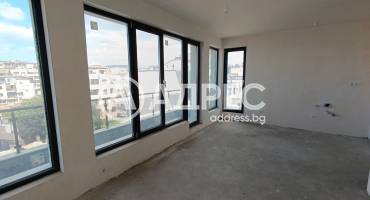 Двустаен апартамент, Варна, Погребите, 666395, Снимка 2