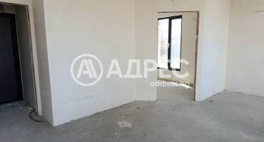 Двустаен апартамент, Варна, Погребите, 666395, Снимка 4