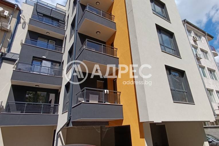 Двустаен апартамент, Варна, Погребите, 666395, Снимка 17