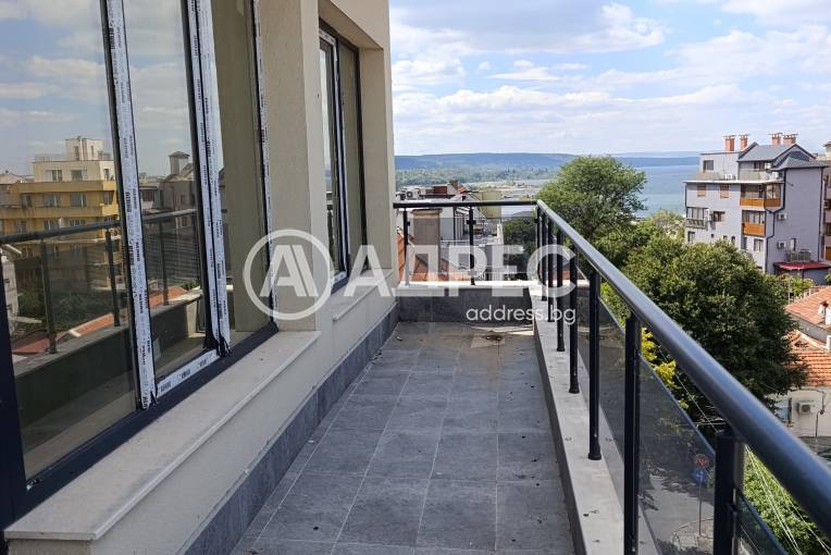 Двустаен апартамент, Варна, Погребите, 666395, Снимка 3