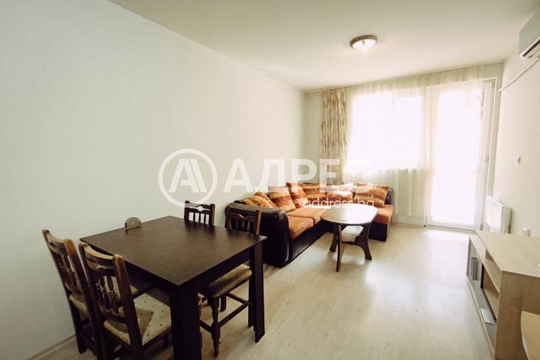 Двустаен апартамент, София, Лагера, 666396, Снимка 1