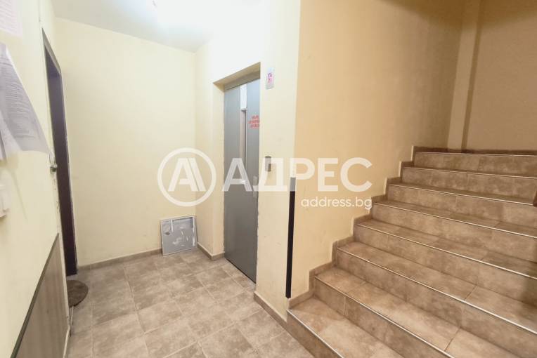 Двустаен апартамент, София, Лагера, 666396, Снимка 7