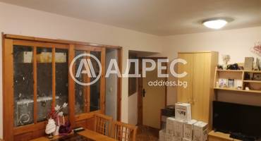 Тристаен апартамент, Варна, Спортна зала, 684396, Снимка 1