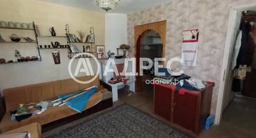 Къща/Вила, Варна, м-ст Боровец - север, 654397, Снимка 2