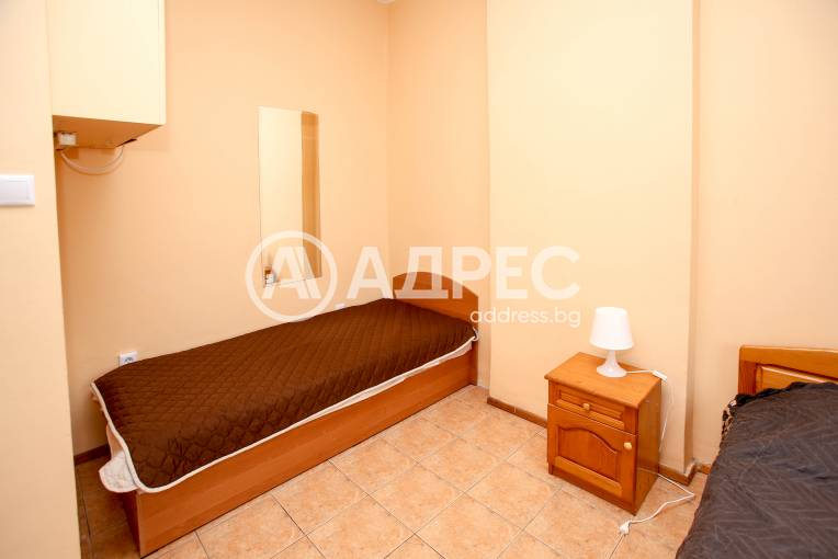 Тристаен апартамент, София, Оборище, 679397, Снимка 4