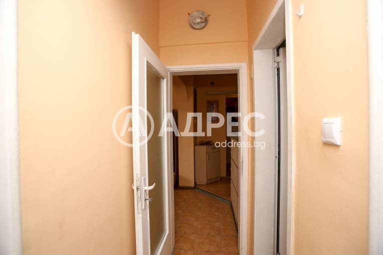 Тристаен апартамент, София, Оборище, 679397, Снимка 6
