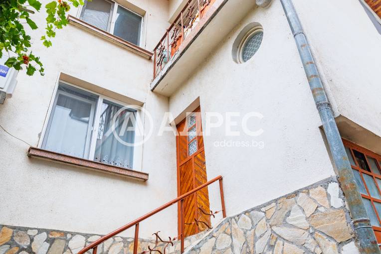 Къща/Вила, Плевен, 9-ти квартал, 657398, Снимка 1