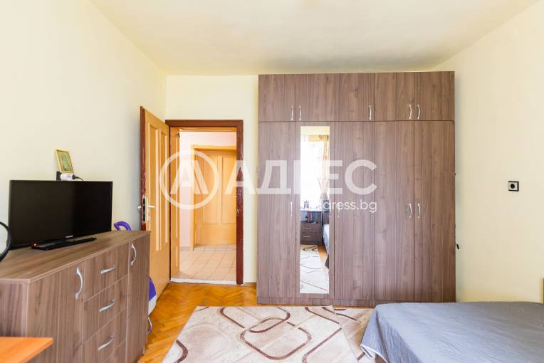 Къща/Вила, Плевен, 9-ти квартал, 657398, Снимка 8