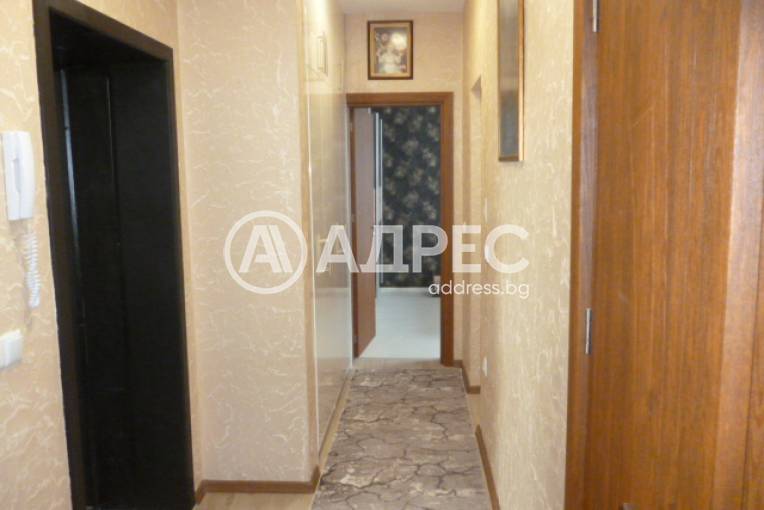 Двустаен апартамент, Добрич, Център, 696398, Снимка 1