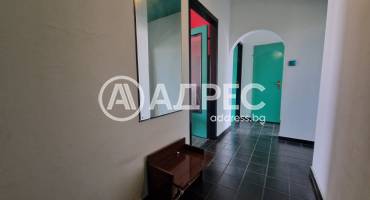 Тристаен апартамент, София, Хаджи Димитър, 702398, Снимка 2